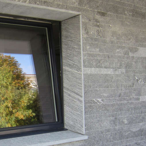 Stoneface Naturstein Onsernone bruchroh